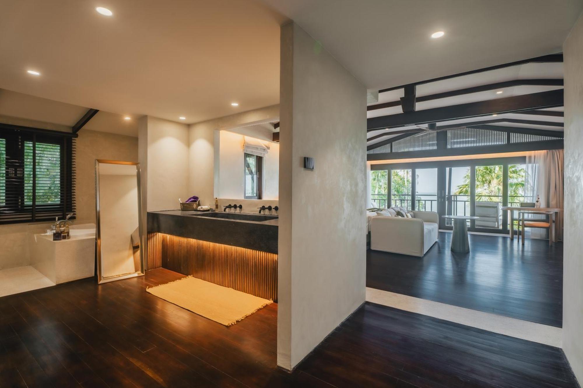 Barcelo Coconut Island, Phuket Hotel Bagian luar foto Interior of a suite at The Park
